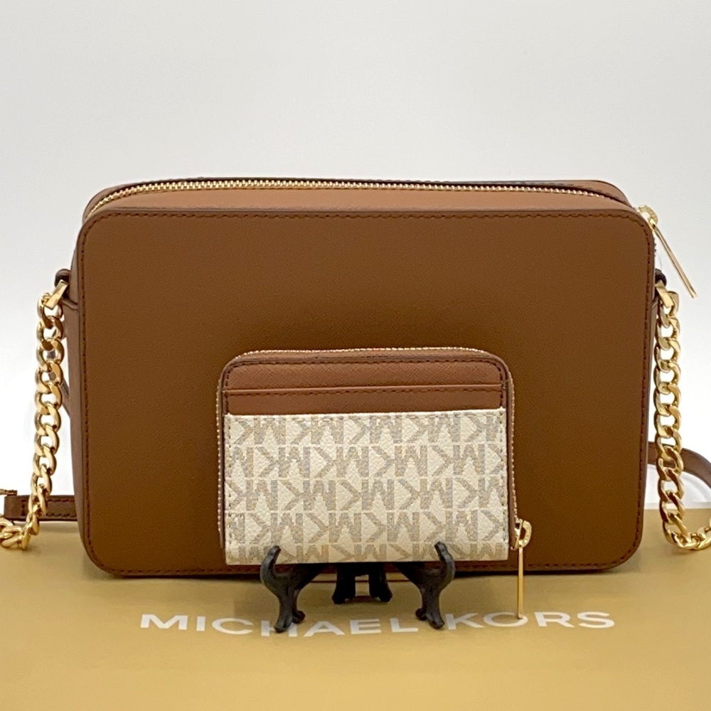 MICHAEL KORS LG EW CROSSBODY & MD ZA CARD CASE SET - Picture 3 of 16
